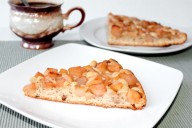 Нормандский пирог с яблоками, грушами, орехами