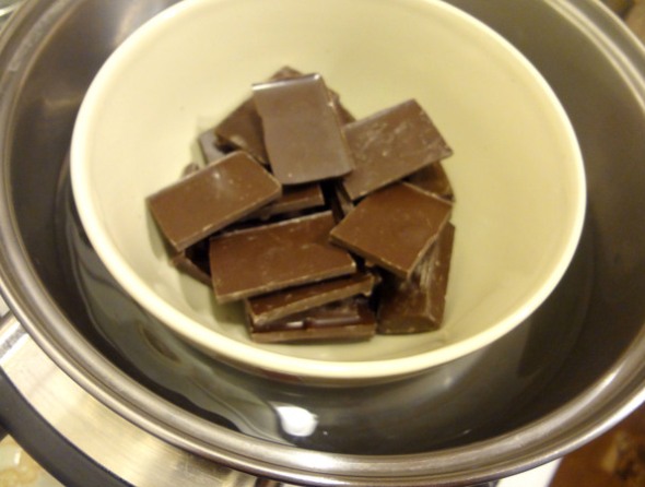 Шаг 1 - растопите шоколад