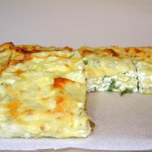 Пирог из лаваша с сыром. творогом, зеленью