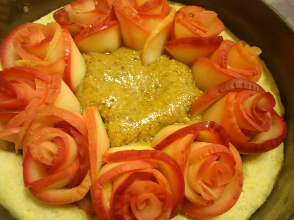 Яблочный пирог «Букет роз» – шаг 18