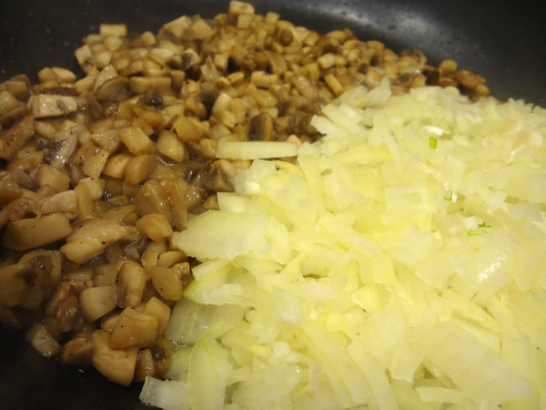 Картофельные зразы с грибами – шаг 5