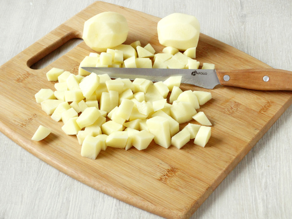  Фрикадельки с картошкой под сыром - шаг 2
