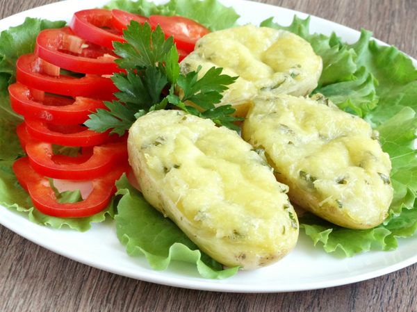 картофельные лодочки с сыром и чесноком