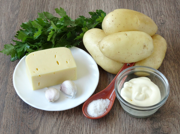 Ингредиенты для картофельных лодочек 