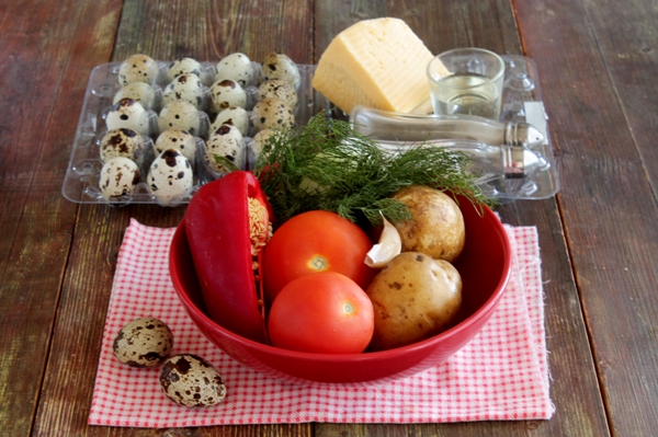 Яичница с овощами - фото ингредиентов