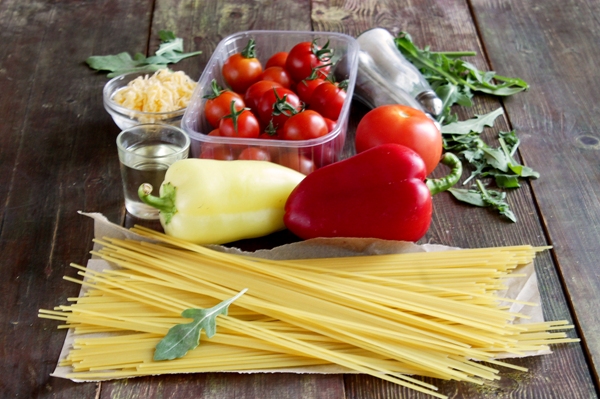 Спагетти с овощами - фото ингредиентов
