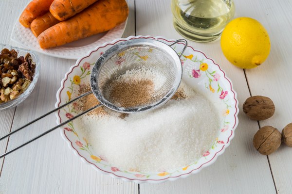  Морковный пирог с лимонной глазурью - ингредиенты 