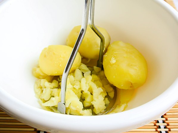  Ингредиенты для картофельных клецек 